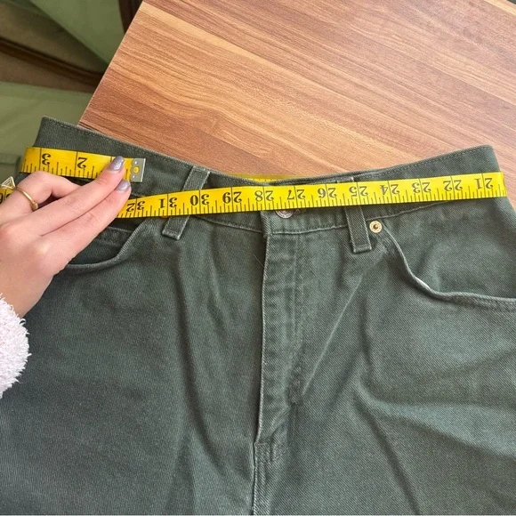 Vintage Orange Tab Levi Strauss & Co. Women’s Green Jean Shorts - RARE FIND - Picture 7 of 10